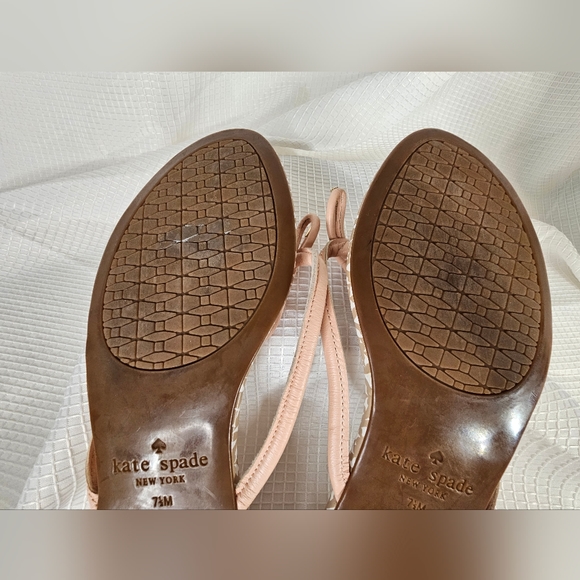 *LIKE NEW* Kate Spade Sandals/Flip Flops - Picture 2 of 14